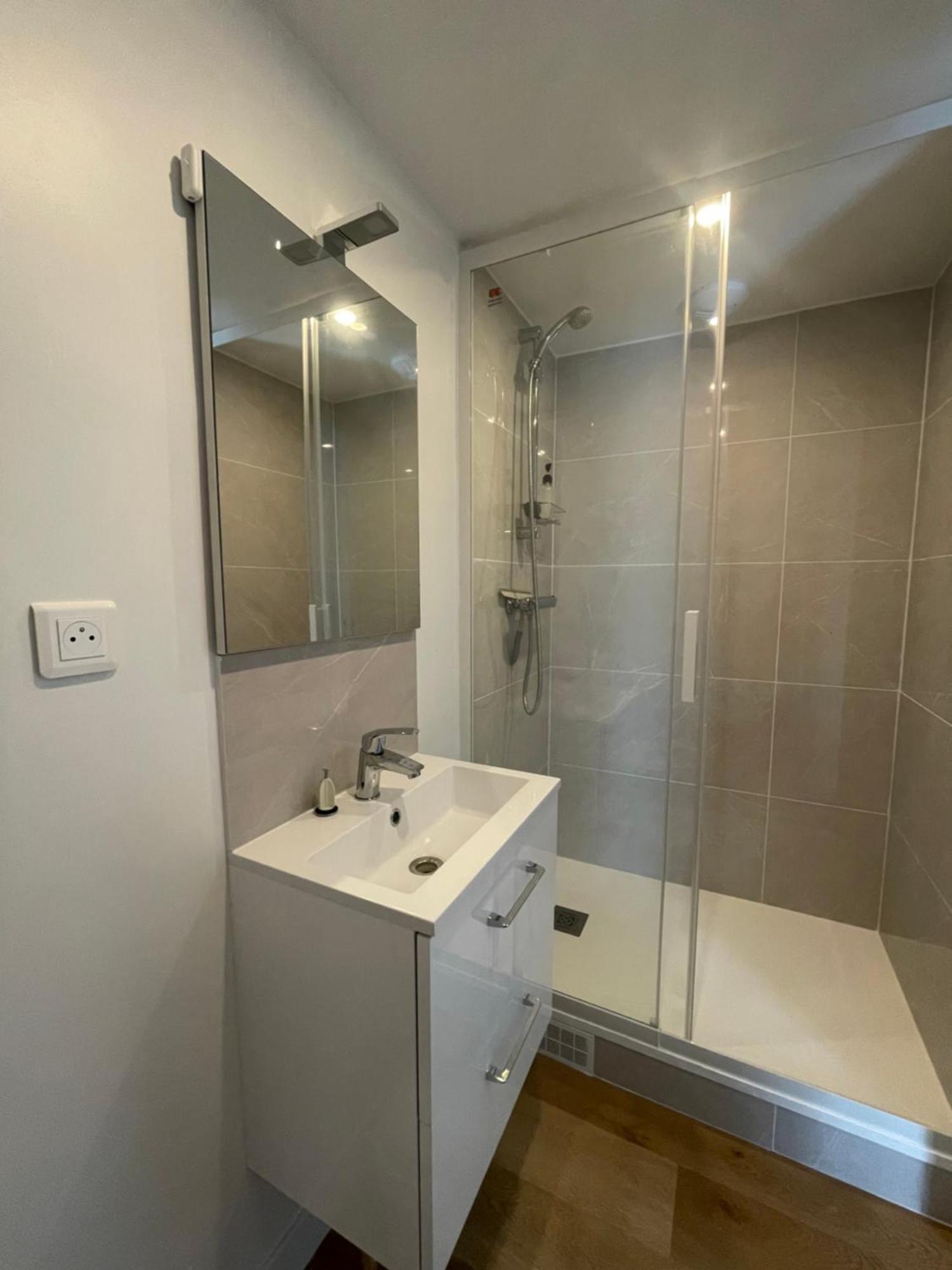 Au Pied Leve Guest house Calorguen