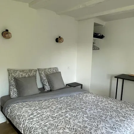 Au Pied Leve Hotel Calorguen Room photo